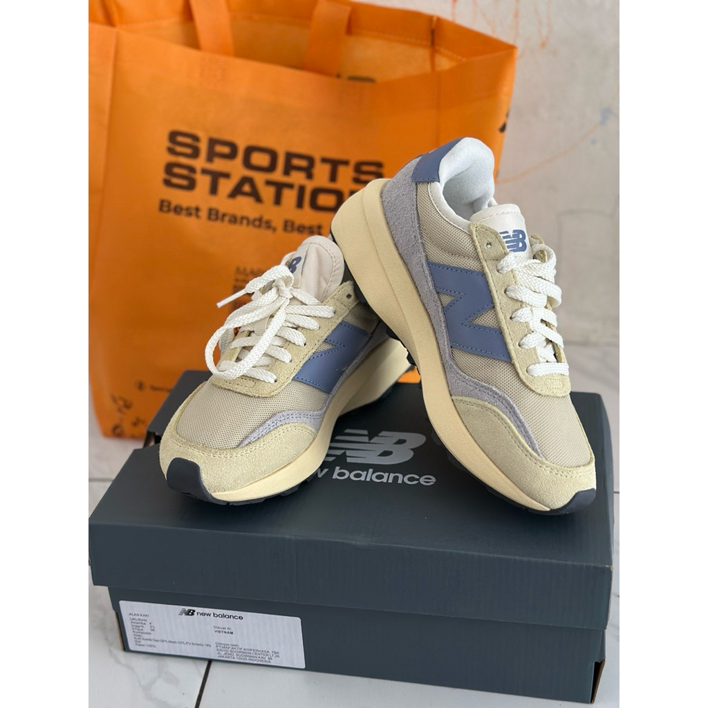 Sepatu NEW BALANCE 370 White Grey Blue Size 36 Original Sports Station