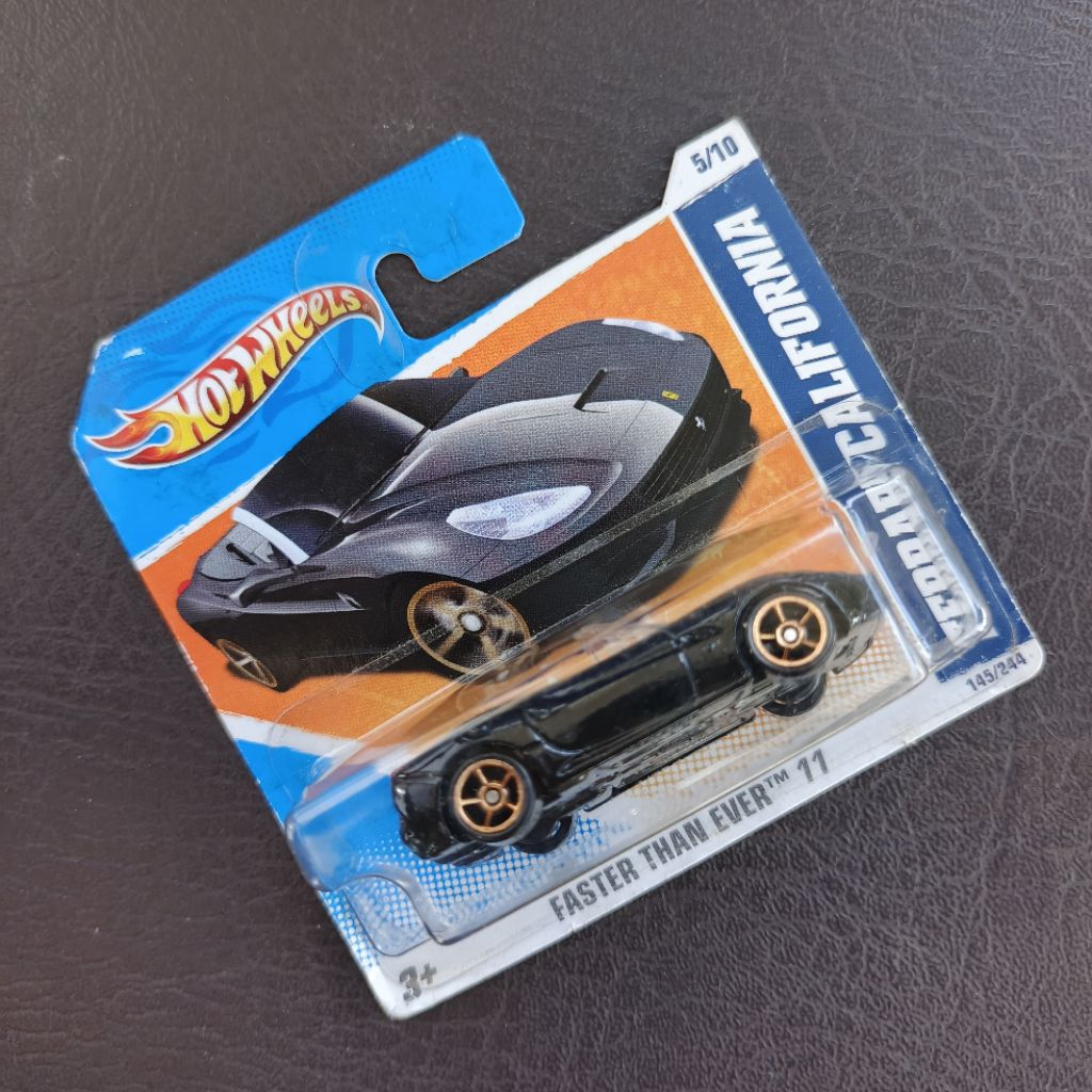 Hot Wheels Ferrari California Short Card Hitam Black