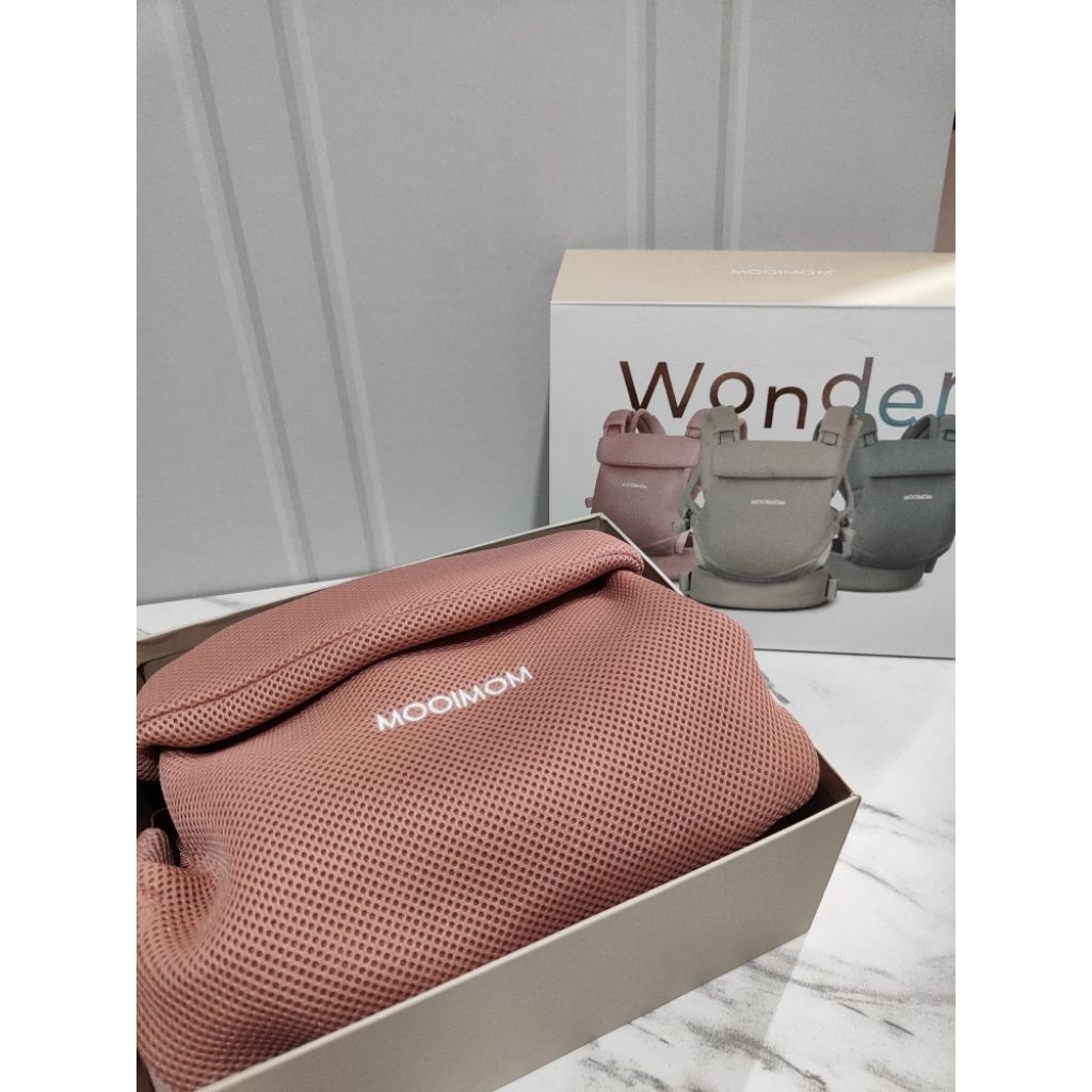 NEW Mooimom Wonder Carrier Pink