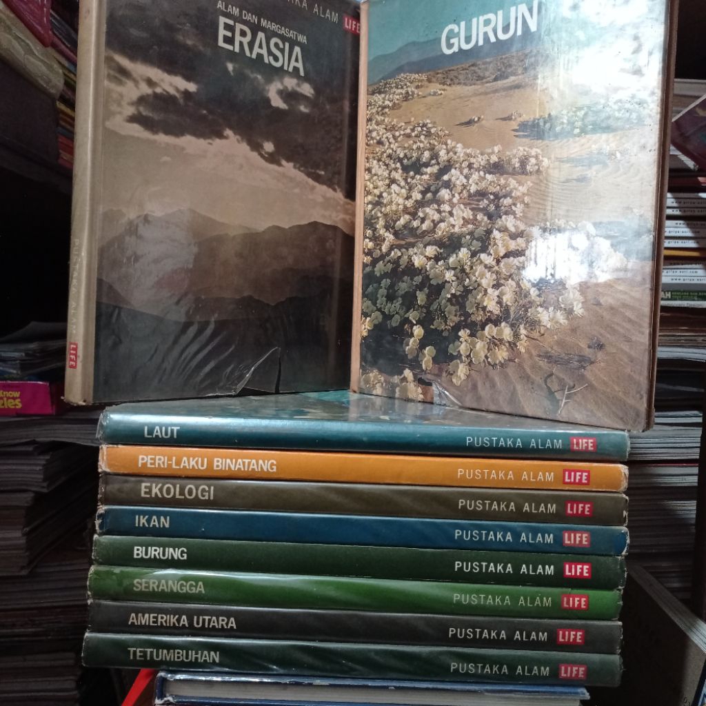 buku ensiklopedia seri pustaka alam life