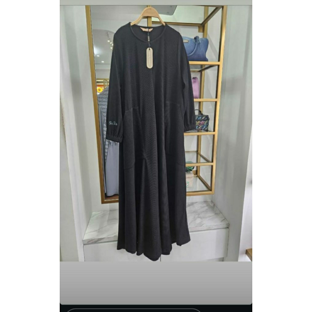 Dress Ogya black sisesa limited