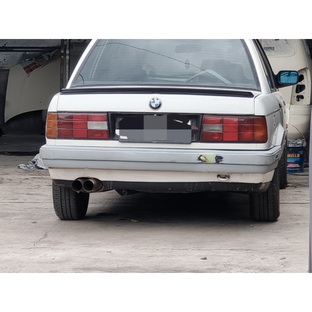 Stop lamp / lampu belakang BMW E30