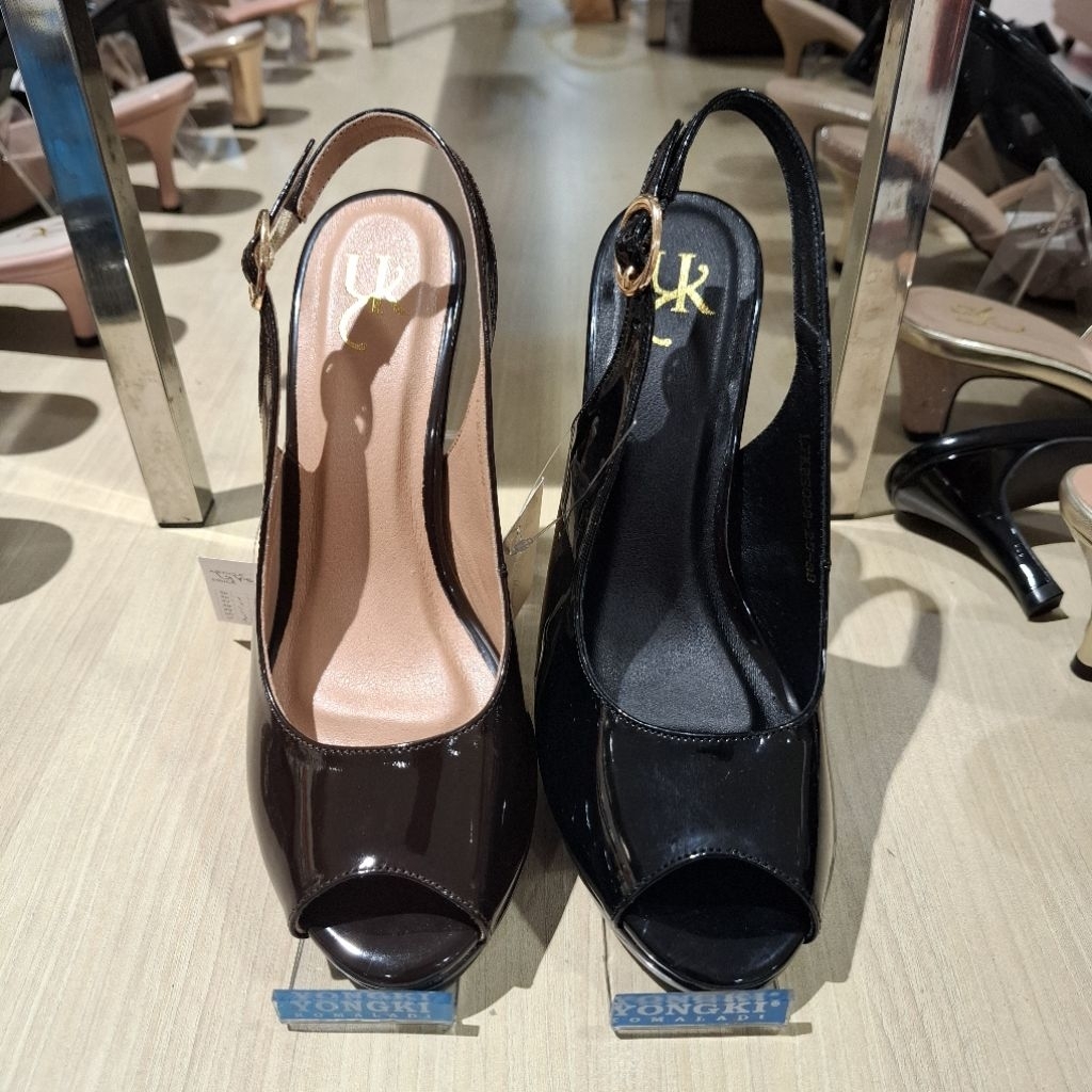 Sandal Heels Wanita Yongki Komaladi ORI