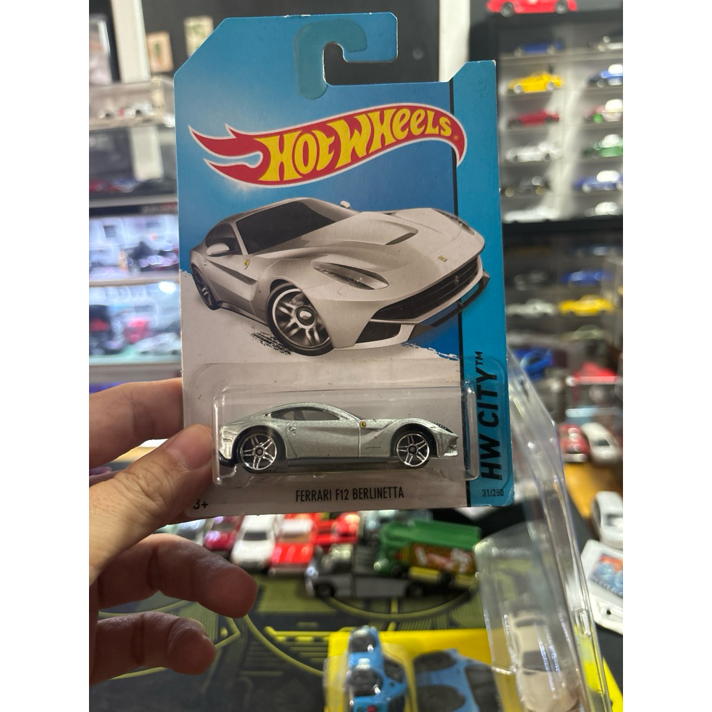 hot wheels ferrari f12 berlinetta