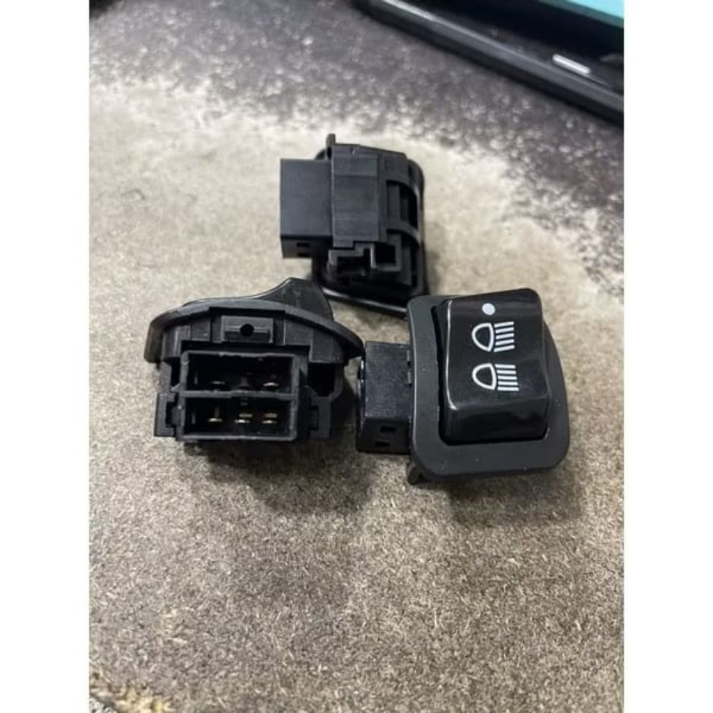 5 SOKET PIN TOMBOL SAKLAR DIM 3 TITIK/3 FUNGSI 2 SOKET 5 PIN VARIO 125/ VARIO 150 LED/SCOOPY FI/ SUP
