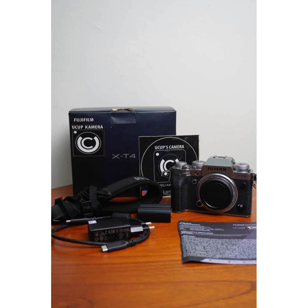 KAMERA FUJIFILM XT4 XT 4 XT-4 BODY ONLY