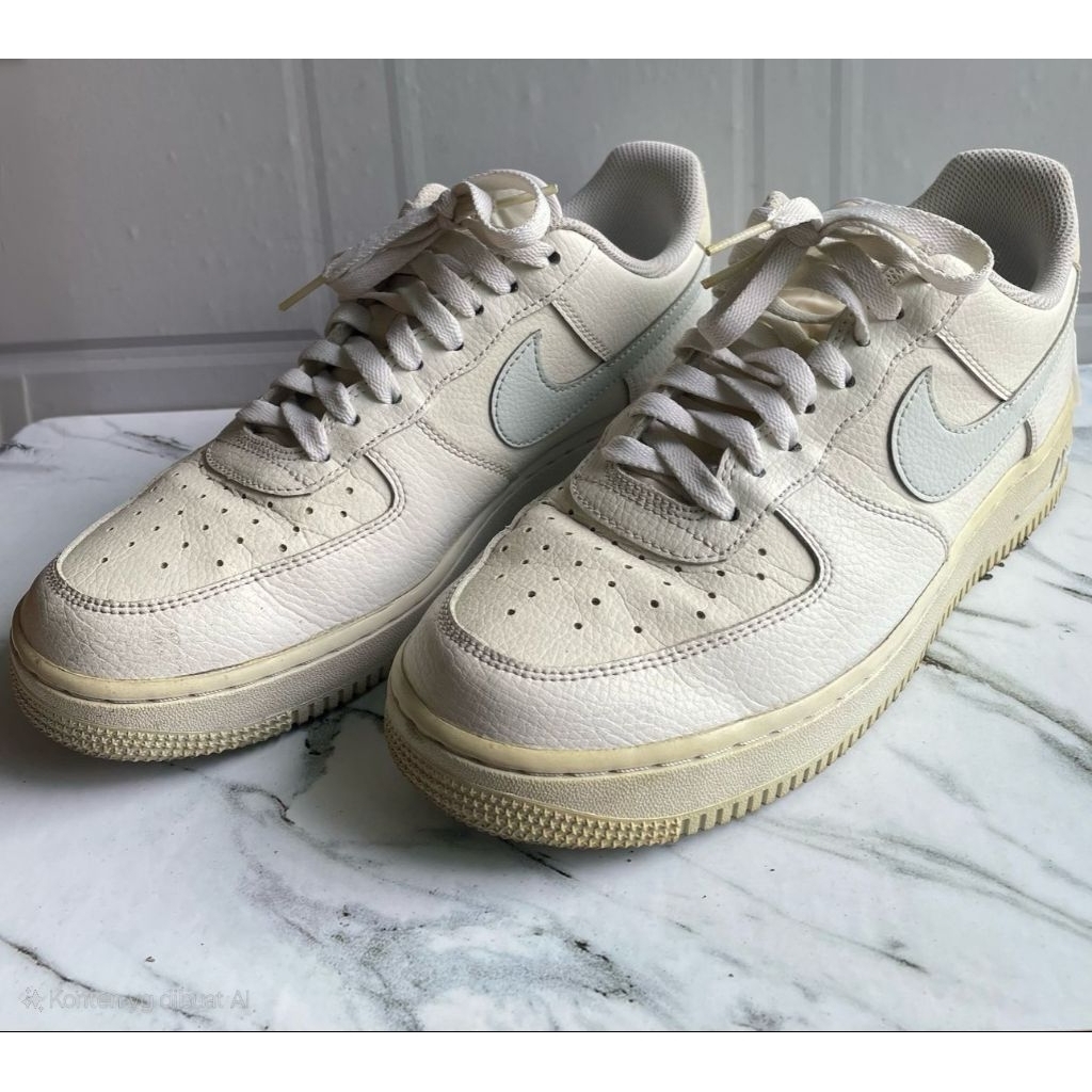 Nike Air Force 1 Pria Size 41 — Kondisi Second Mulus, Insole Sedikit Menguning