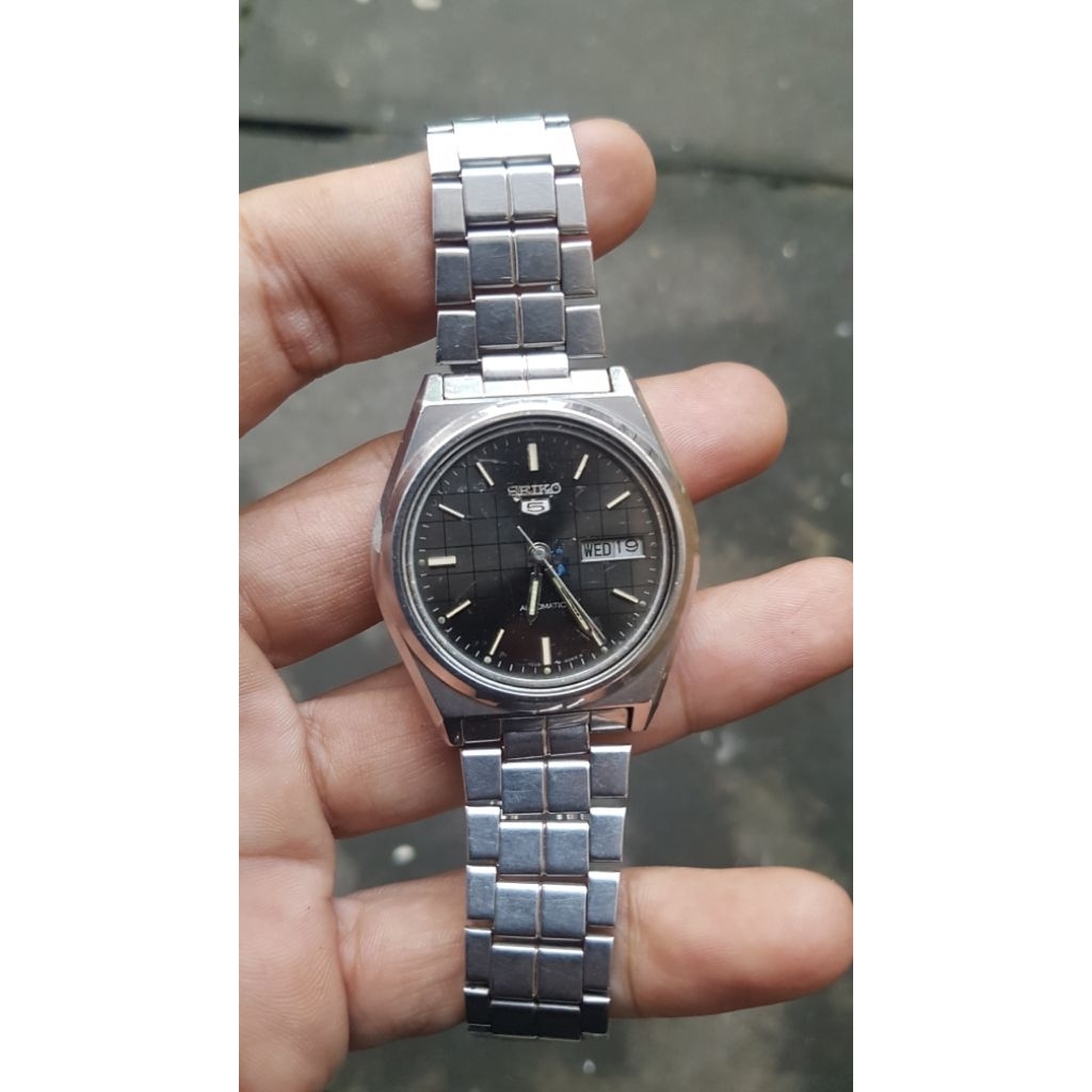 seiko 5 otomatis plat hitam kotak original