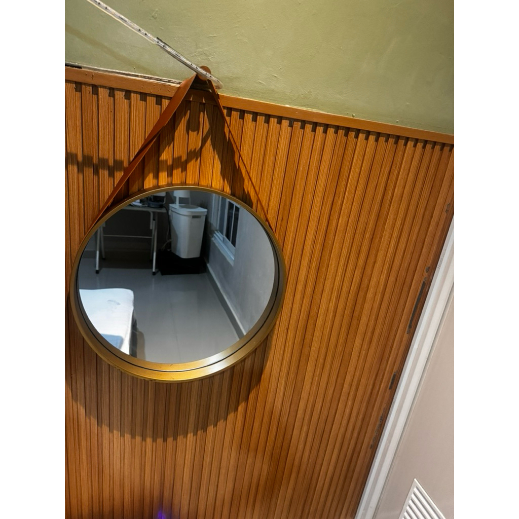 preloved cermin aestetic