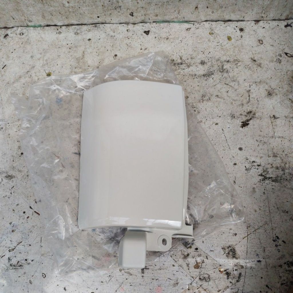 bumper bemper pipi samping belakang hiace commuter