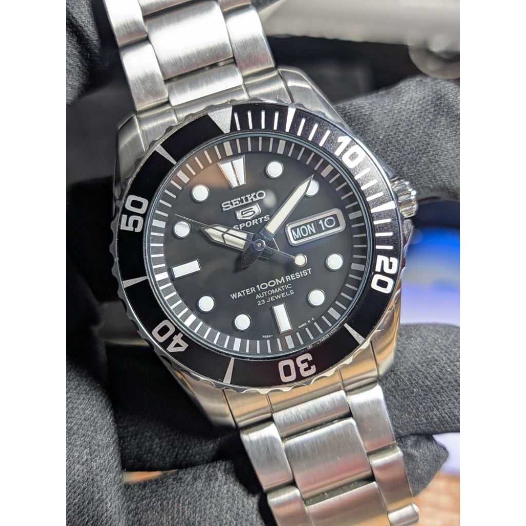 Seiko 5 Sports Pepsi SNZF17 SNZF17K1 Sea Urchin Automatic
