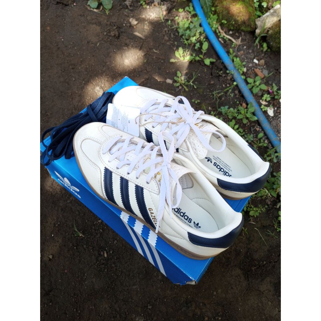 Adidas gazelle women navy white original