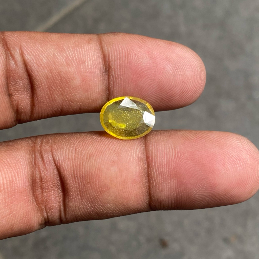 Natural Yellow Sapphire Corundum Batu Yellow Safir Yakut Africa Dim 12.5x10x3.5