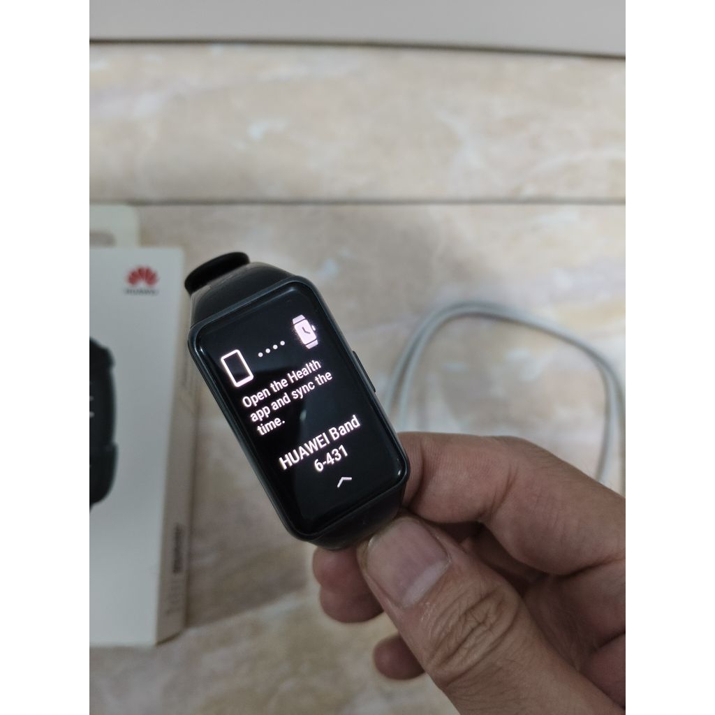 Minus Huawei Band 6
