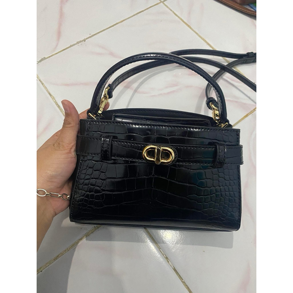 Aubrielle bag by Charles & Keith (Preloved - Ori)