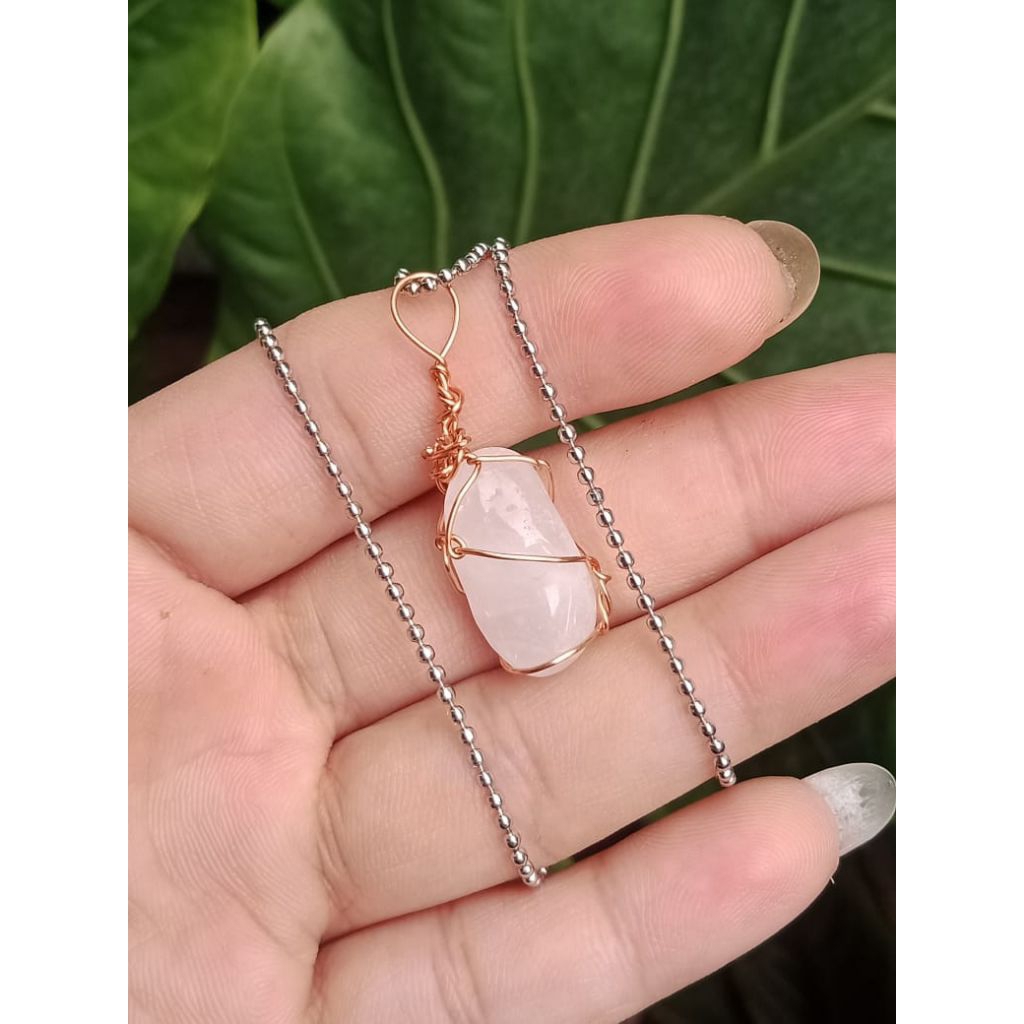 LIONTIN BATU KECUBUNG ES — NATURAL alami healing stone