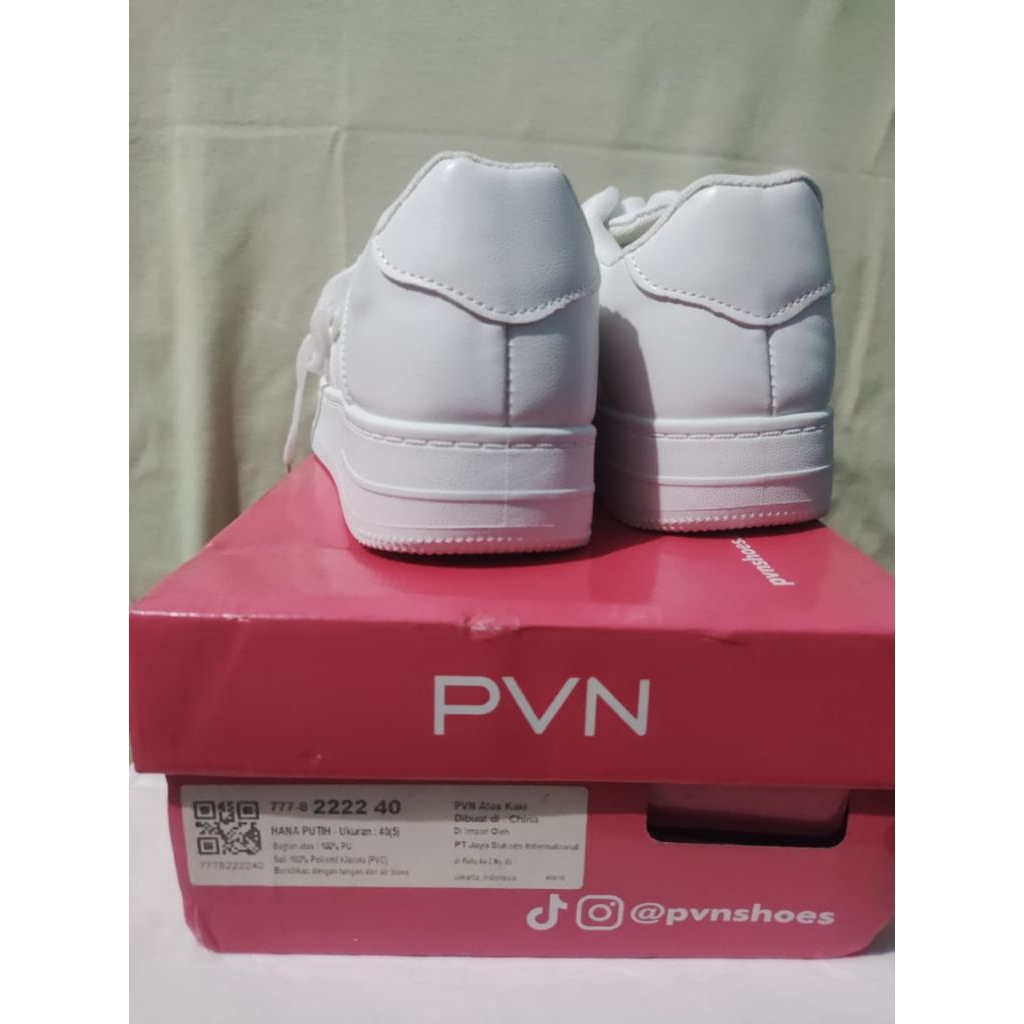 sepatu pvn