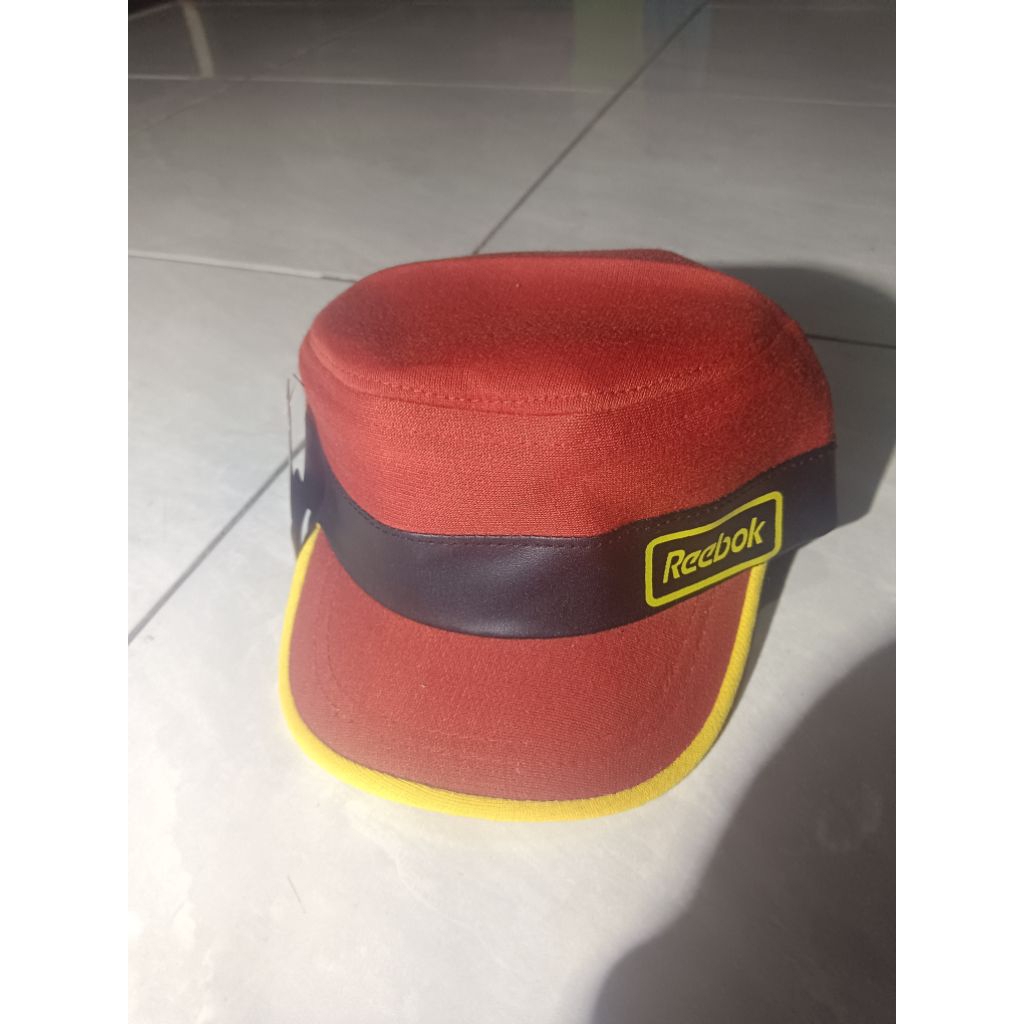 topi anak ped depan pendek, merah  logo Re"bo*