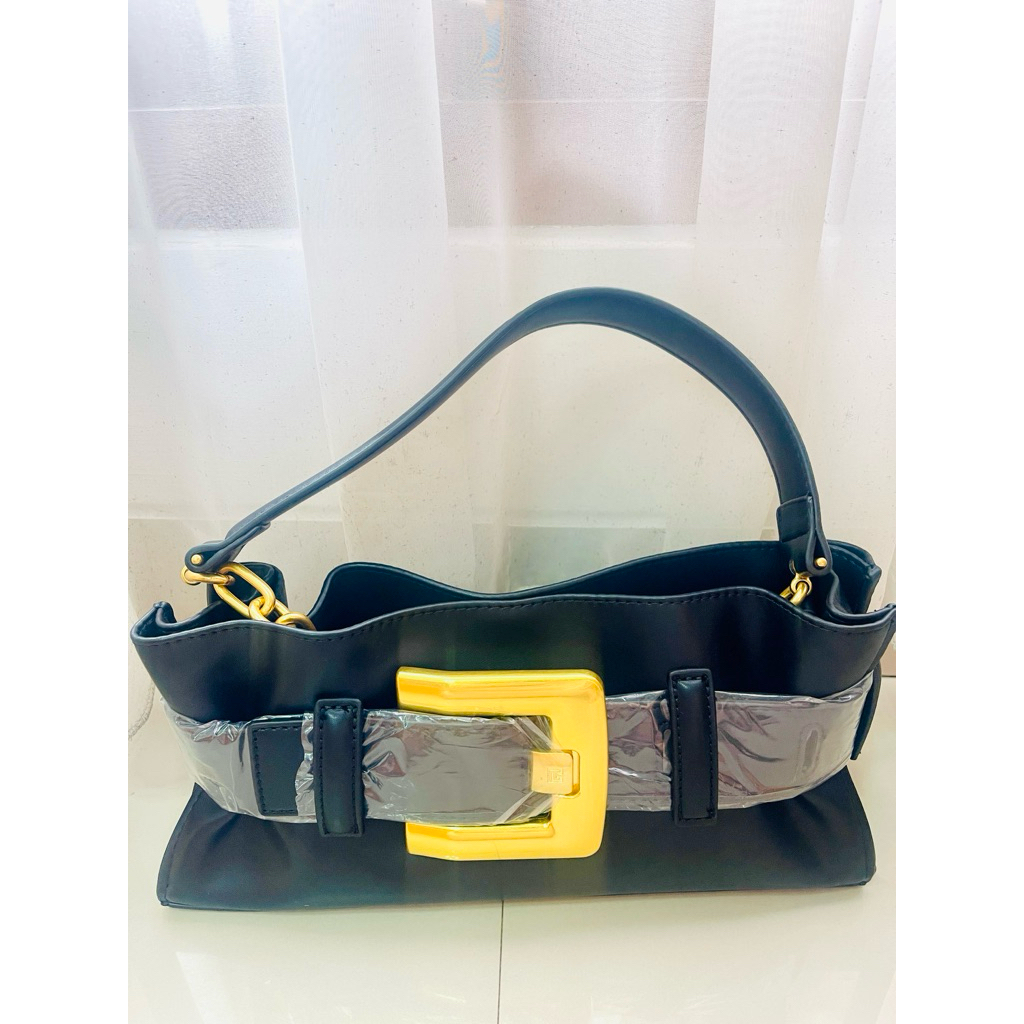 Tas Balmain New Black