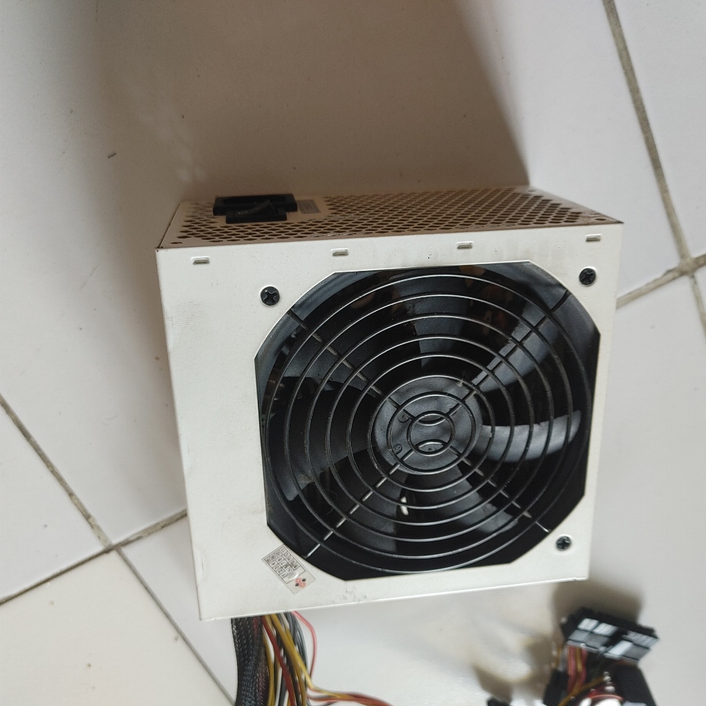 Power Supply FSP SAGA II 400 Kondisi rusak matot