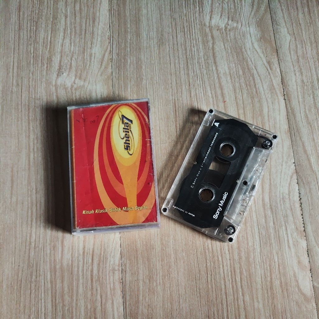 Kaset Pita Sheila On 7 - Kisah Klasik Untuk Masa Depan Original Used
