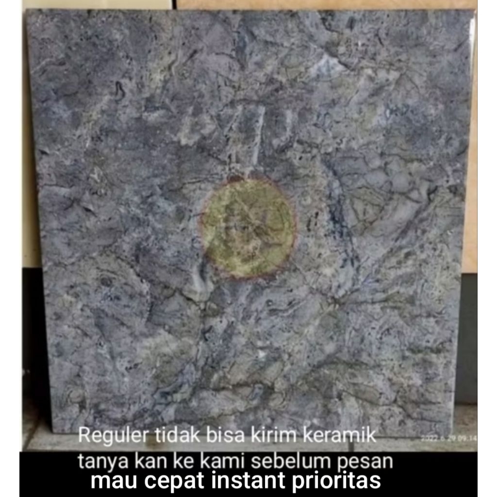 Leiden Bluish Gemilang Keramik Lantai Ruangan 50x50 Motif Marmer Glossy