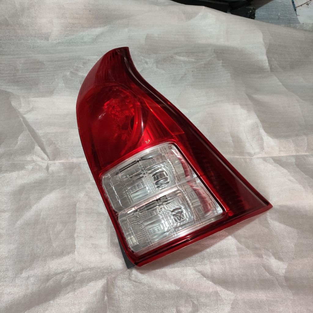 Stoplamp Lampu Belakang Toyota Avanza 2012-2013-2014 original