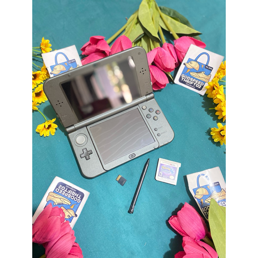 New Nintendo 3DS XL Grey series Include Card Game Pokemon Moon