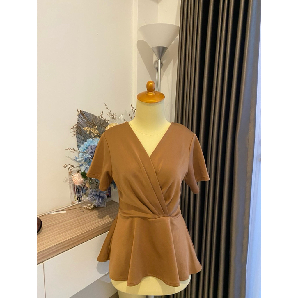 Blus — atasan coklat bahan scuba all size (preloved)
