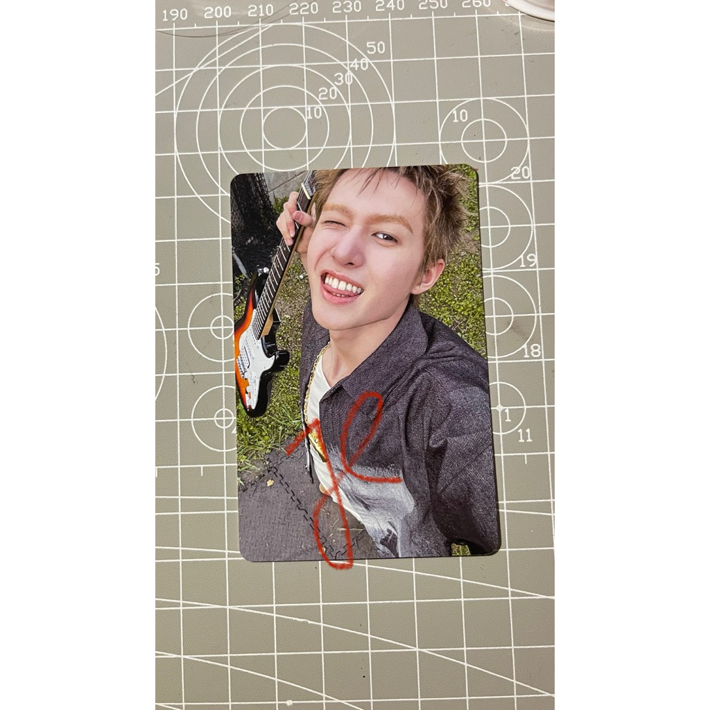 PC OFFICIAL CORTIS MARTIN WEVERSE B