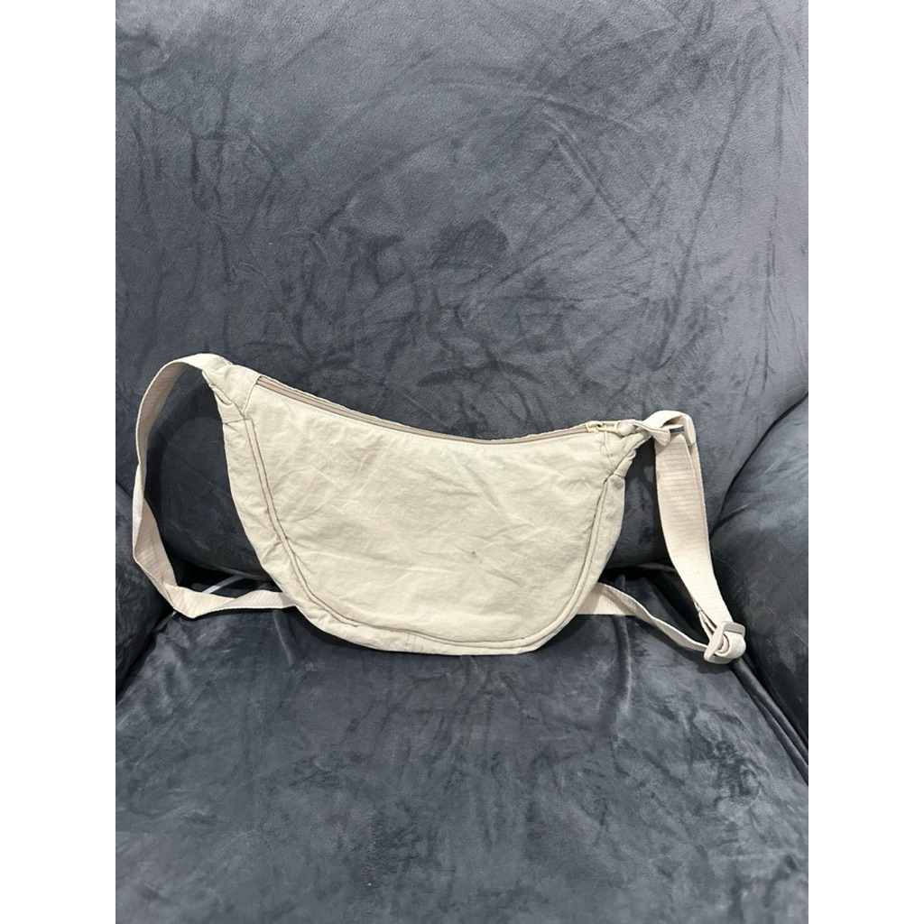 ALA UNIQLO NO BRAND SLING NILON PRELOVED