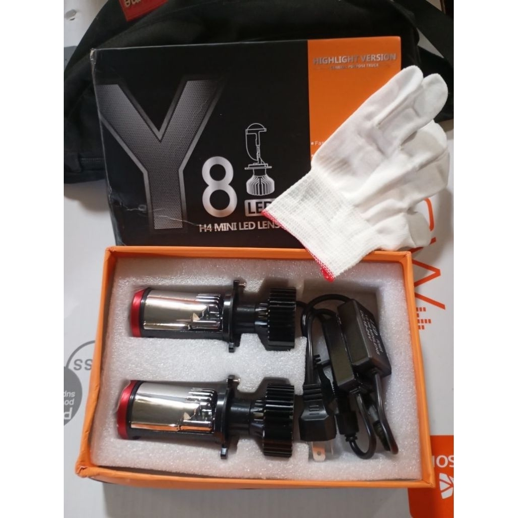 Lampu Mobil Mini Proji Y8 soket H4