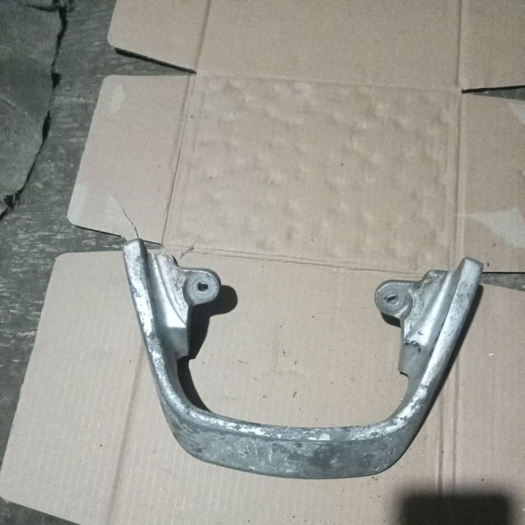 behel jok belakang Suzuki original copotan motor
