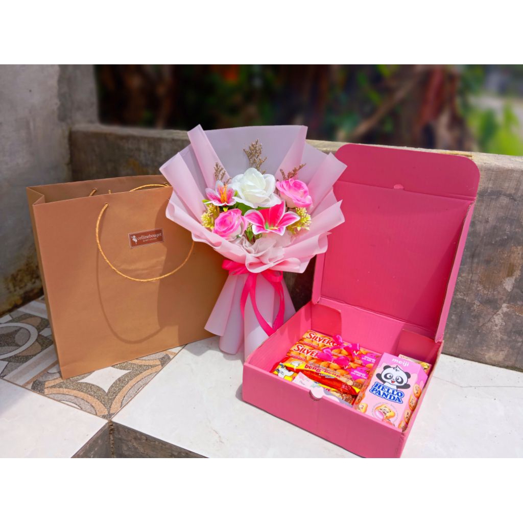 PAKET HAMPERS BIRTHDAY/HAMPERS VALENTINE/HAMPERS KADO/HAMPERS BOX/BUKET BUNGA