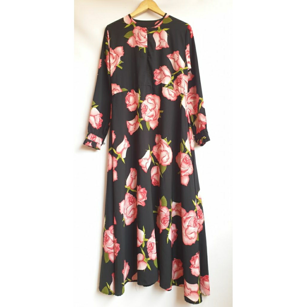 Gamis Bunga Bunga Dress Long Maxi Flowers Pakaian Muslimah Pengajian Hitam Black Preloved Prelove PL