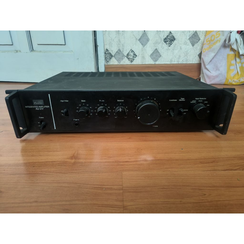 Amplifier Sansui Au-217