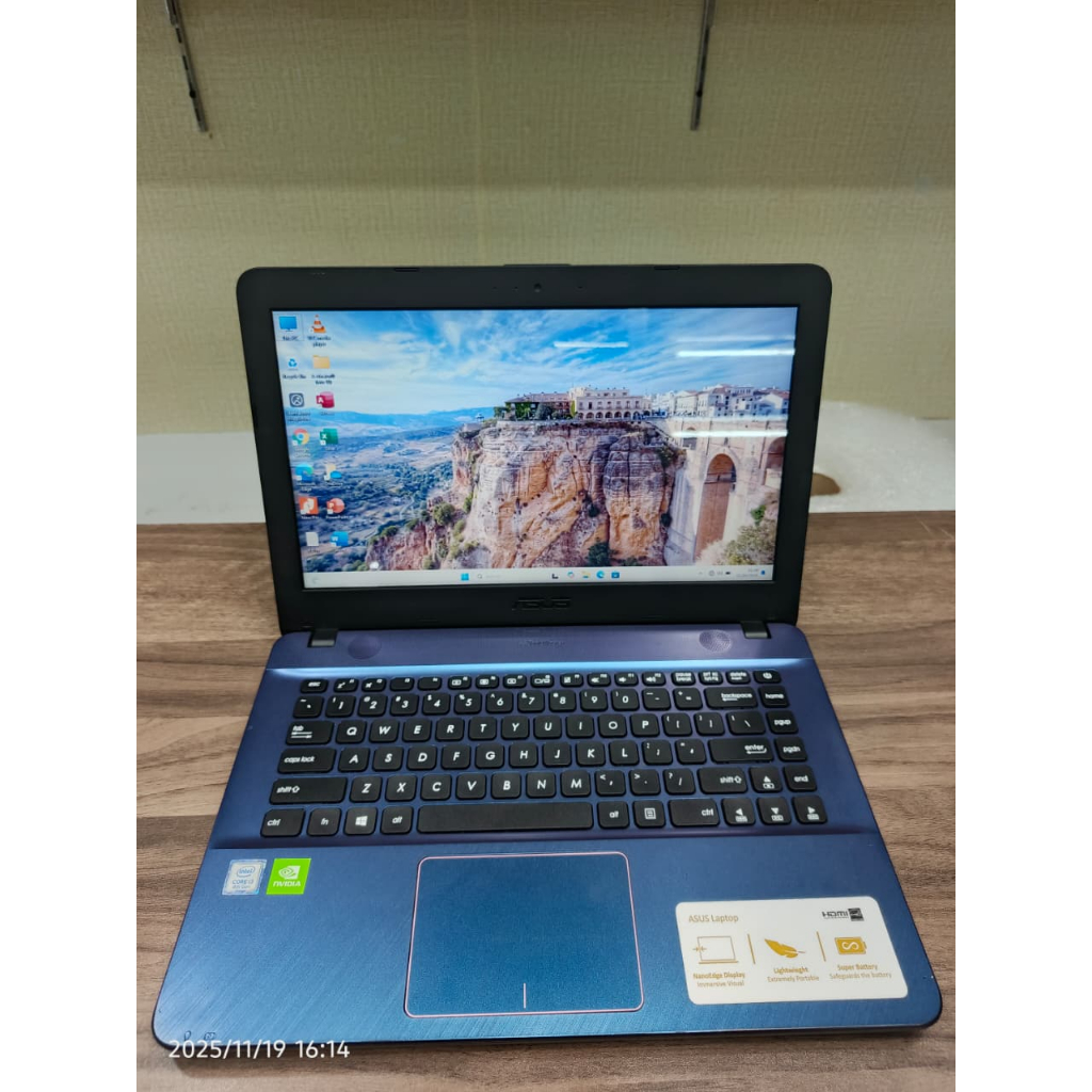 Laptop Leptop Asus core i3 gen 8 i3-8130U RAM 4 GB SSD 128 GB WINDOWS 11 SIAP PAKAI