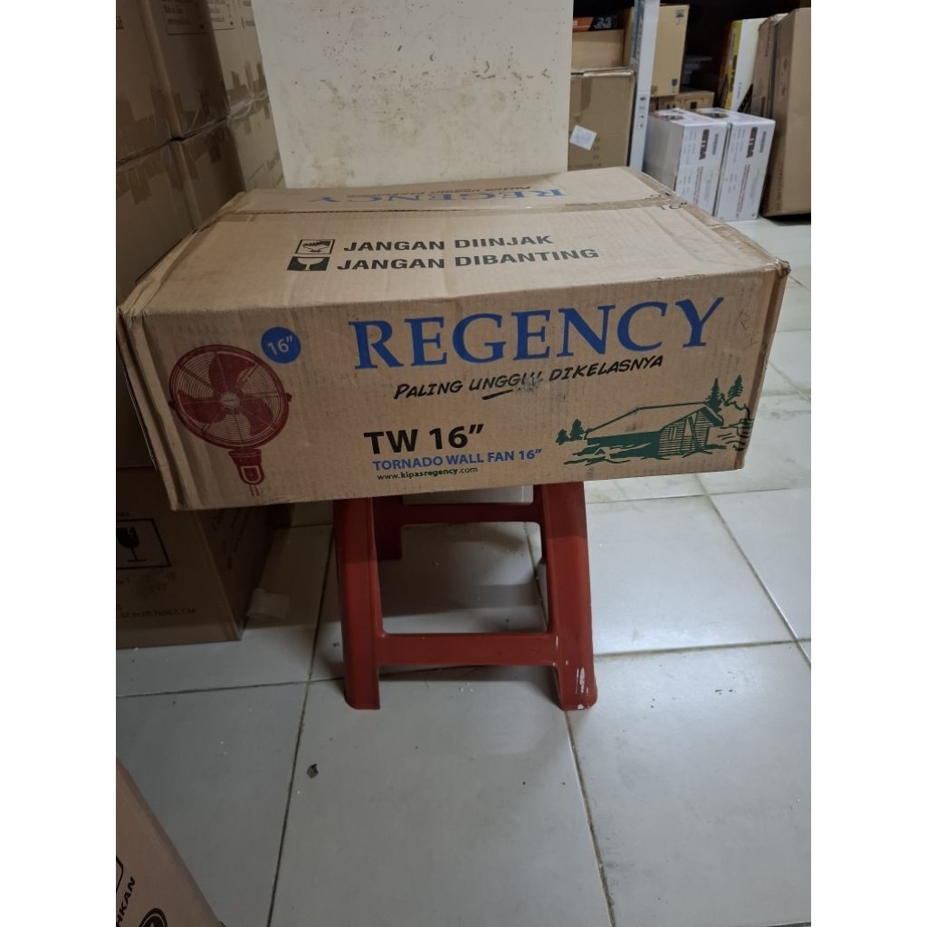 Kipas Angin Dinding Regency TW 16
