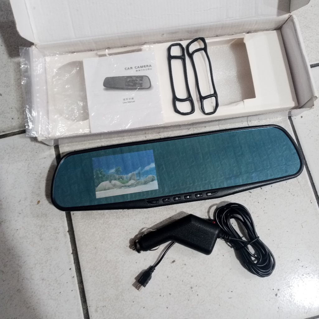 kamera dashcam spion mobil kondisi normal