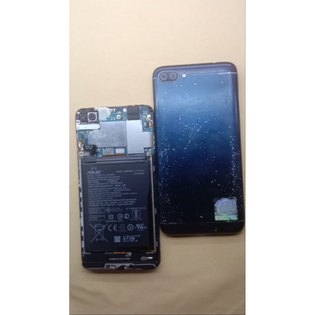 Asus Zenfone 4 max pro minus deskripsi