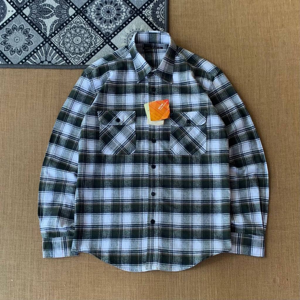 kemeja Flanel Gilevans size M (seperti baru) 100% original 191125H
