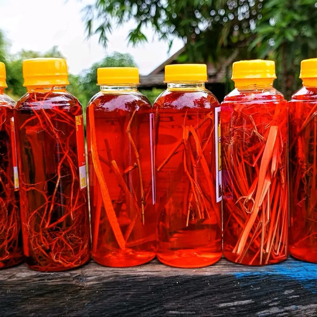 minyak panas urut pegal pegal