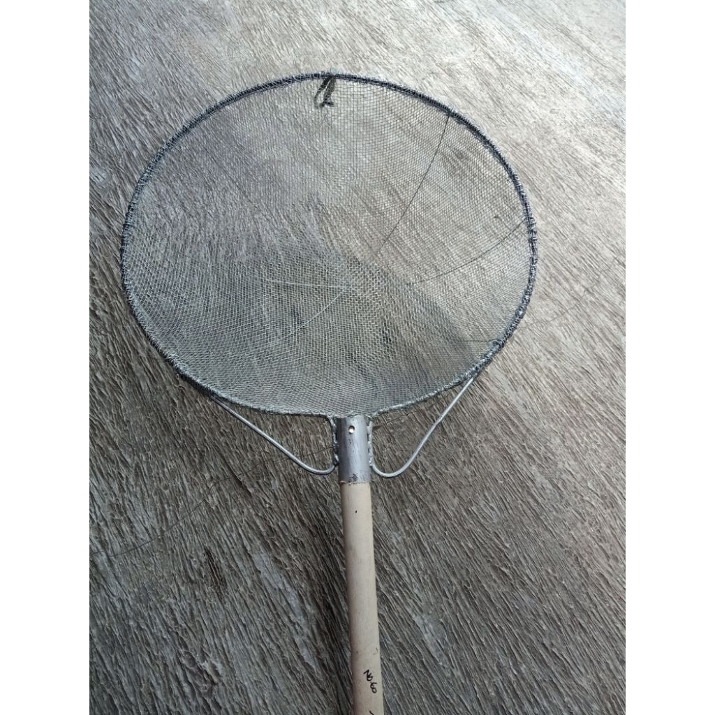 Serok saringan goreng jumbo uk 60cm.cekung. kayu