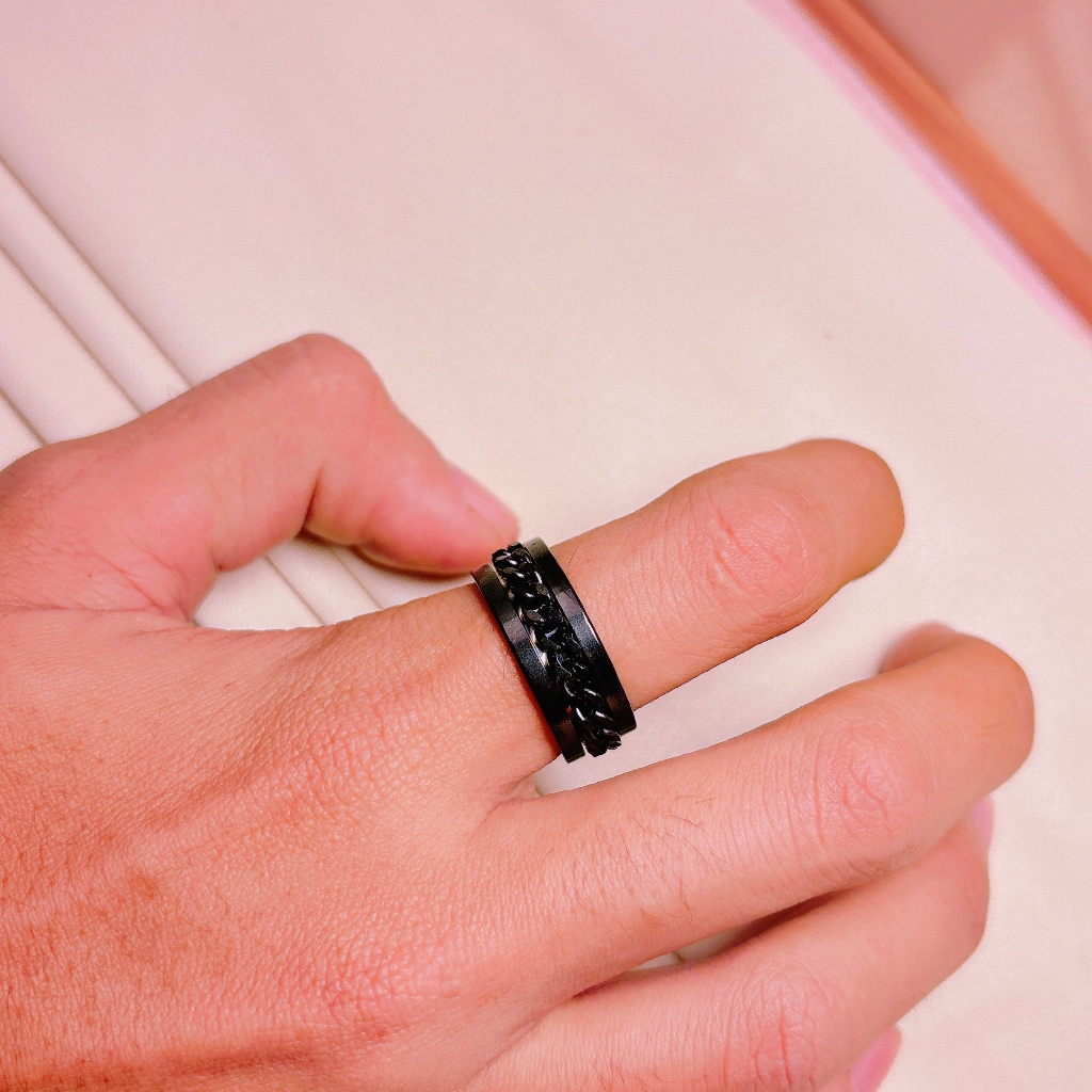 Cincin Pria Keren Black Titanium Anti Karat