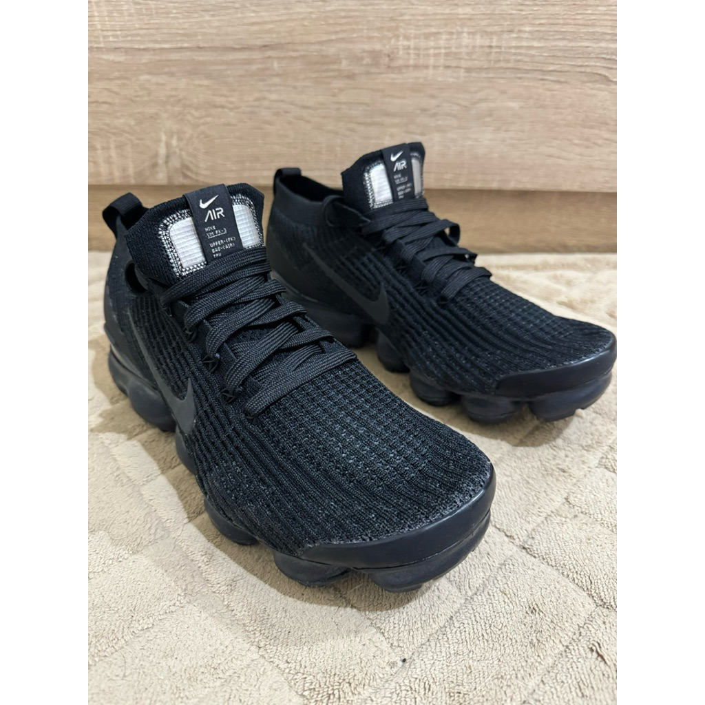 (Preloved - MINUS) Sepatu Nike Air Vapormax Flyknit 3 2019 Black Sport Running Shoes Size 9 / 42.5 O