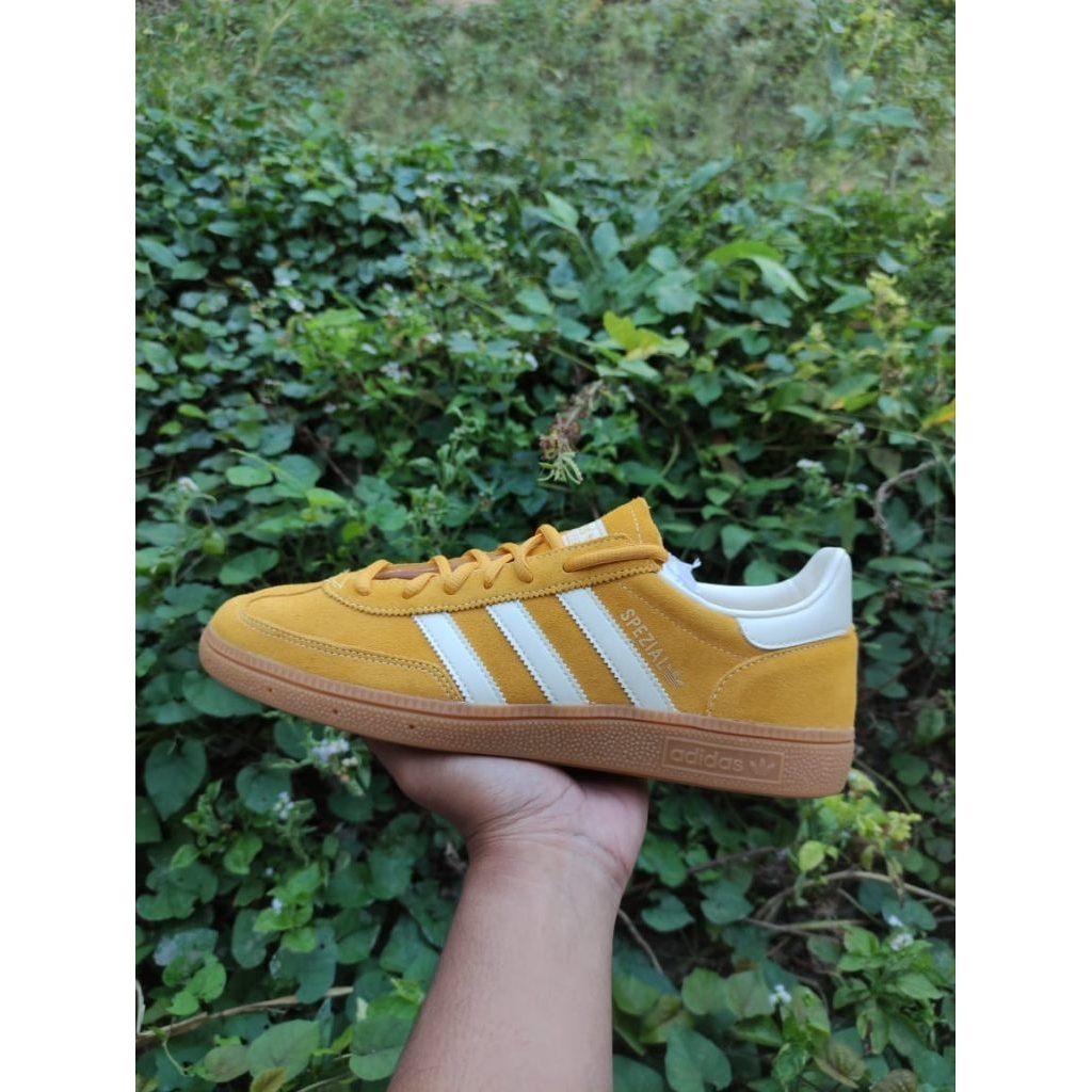Spezial handball yellow bnibwt 44
