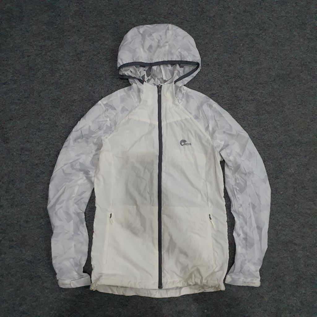 Jacket outdoor running nepa size S indo