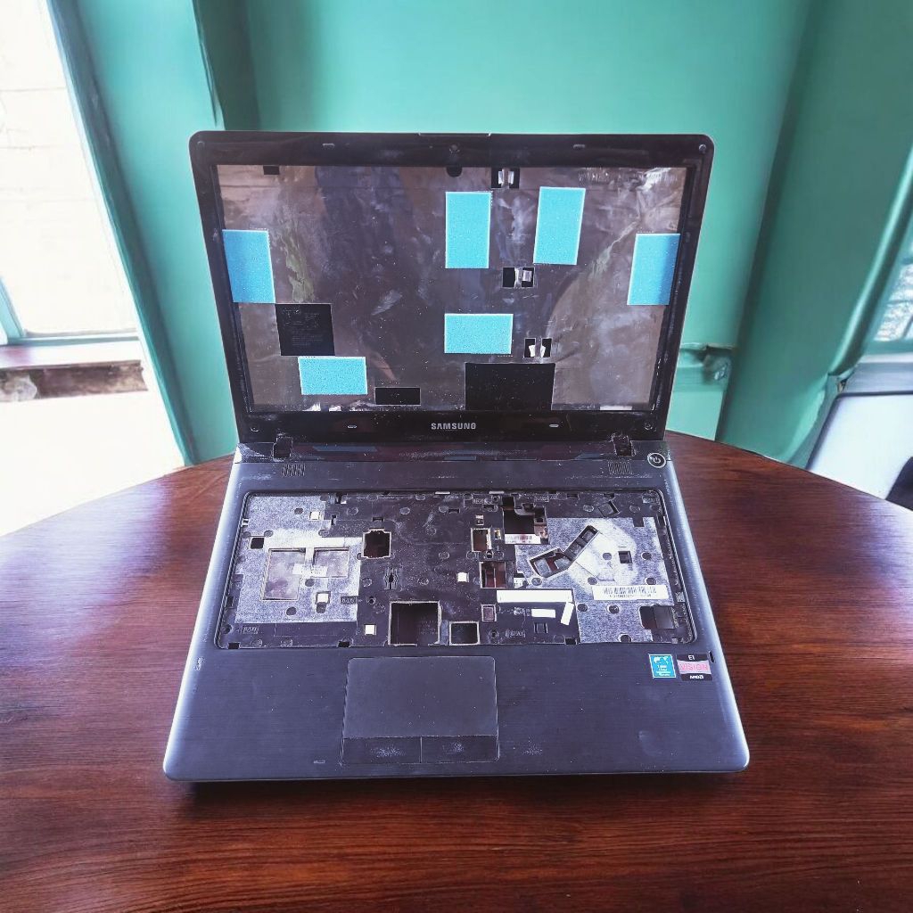 casing laptop Samsung NP 355E4X