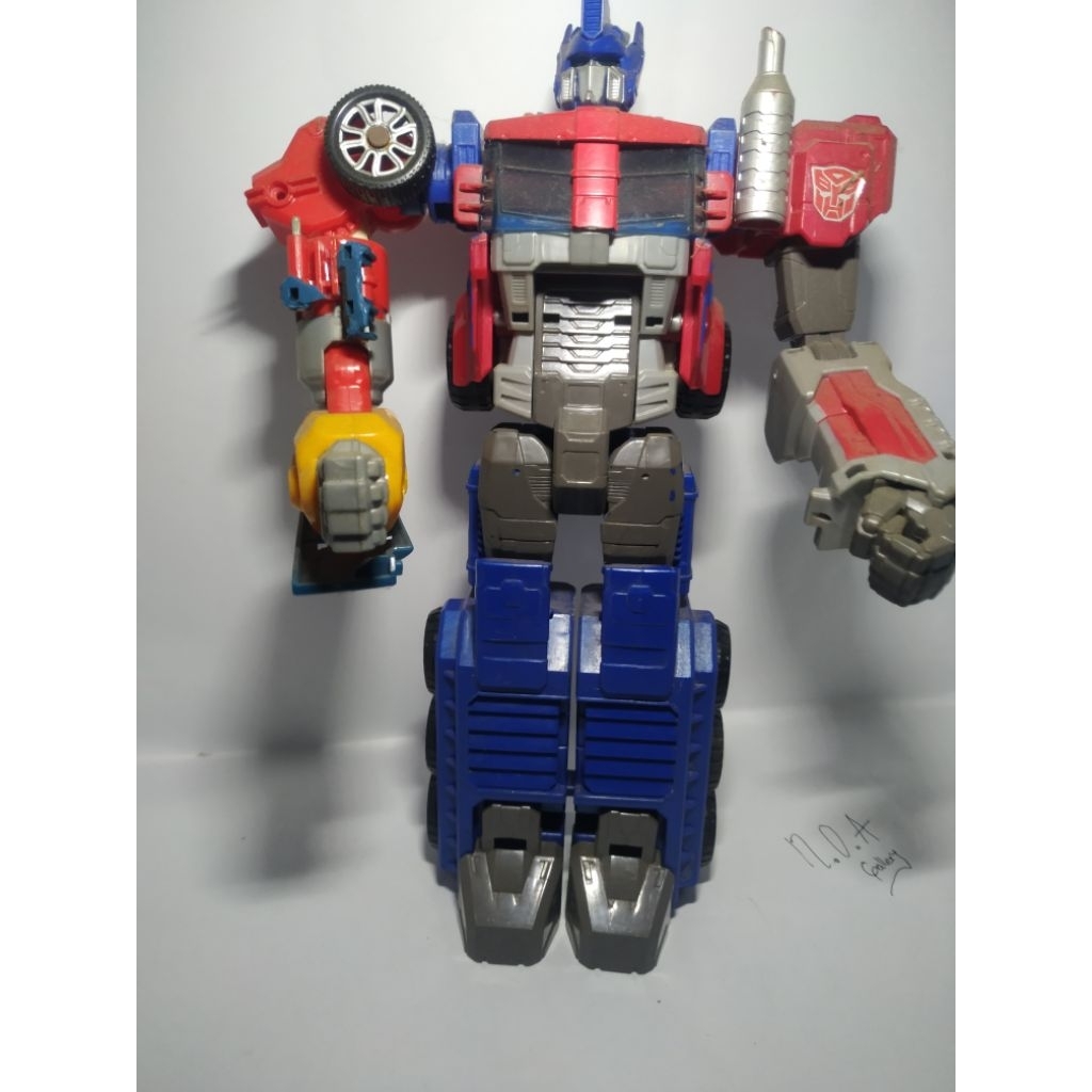 transformer optimus prime commander series