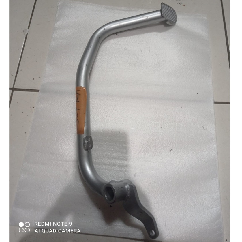 PEDAL REM BELAKANG SUPRA X 125 DISC /BLADE DISC ORIGINAL